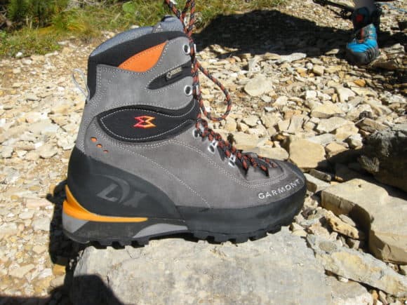 Il profilo laterale esterno, con il fascione gommato