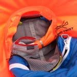 Il dettaglio della valvola dello zaino Mammut Ride 30 Airbag Technology 3.0