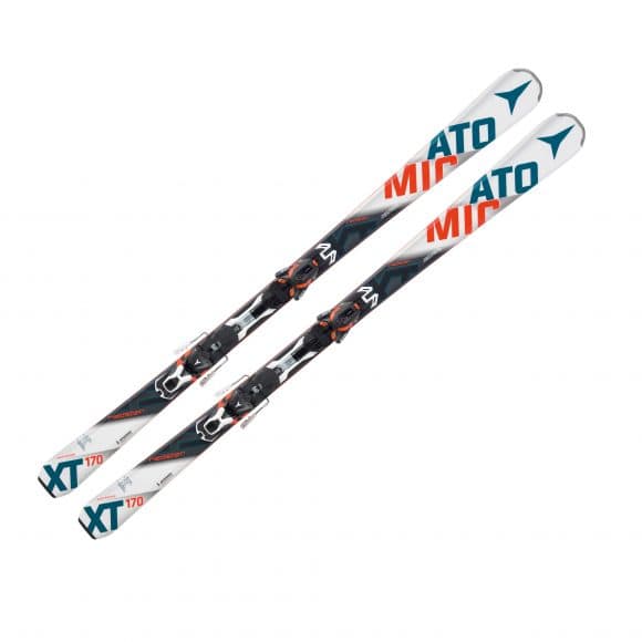 Atomic Redste XT R è uno sci tecnico, reattivo e abbastanza nervoso, adatto per sciatori di alto livello