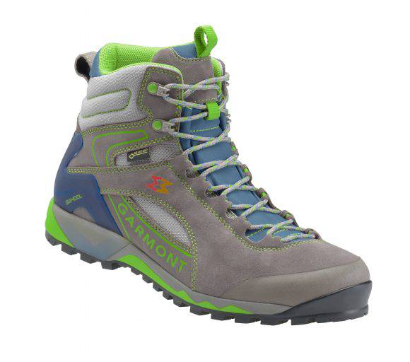 la versione antracite/verde dello scarpone da hiking Garmont Tower Hike gtx