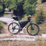 Bici in perfetto stile bikepacking. Borse Rusjan