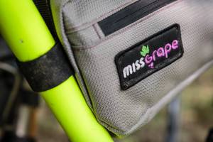 Bikepacking: borse Miss Grape. Foto by Alex Luise (www.alexluise.com)
