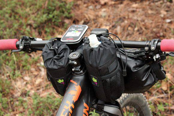 Borse da bici in modalità bikepacking. Borse Miss Grape, Ph Davide Ferrigno