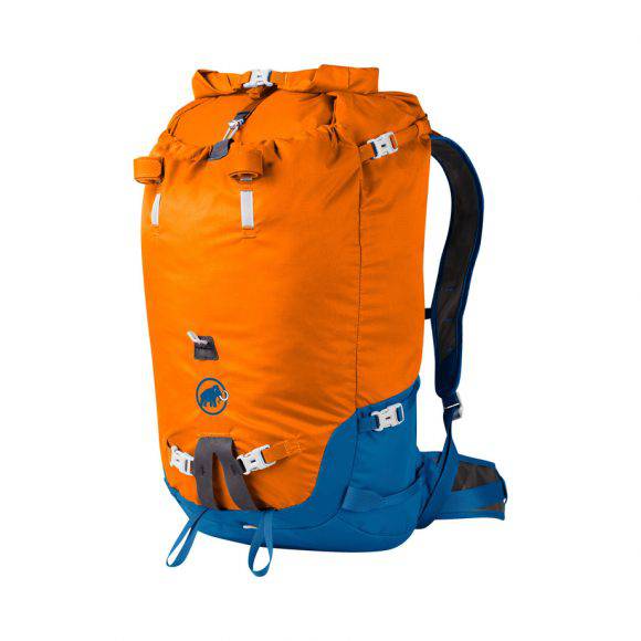 La chiusura a sacco, senza cappuccio, dello zaino Mammut Trion Light 38+