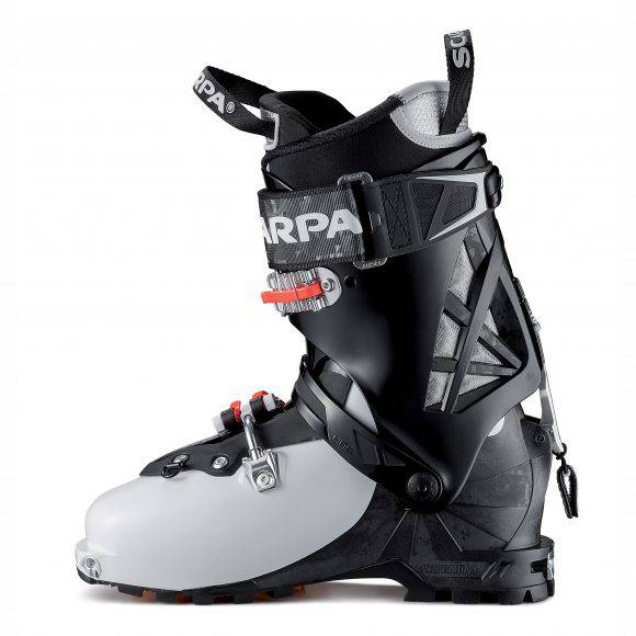 Il lato interno dello scarpone GEA RS