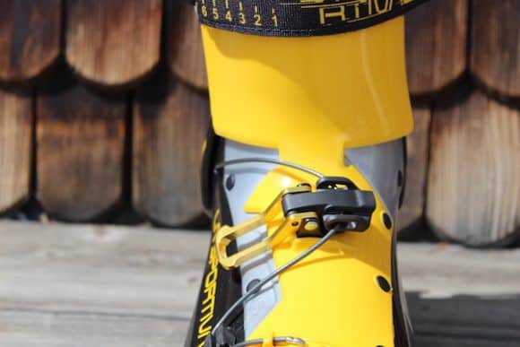 Scarpone La Sportiva Solar - Dettaglio chiusura centrale chiusa