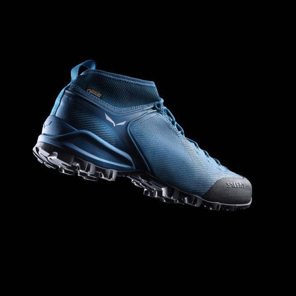 Vista laterale della scarpa Salewa Alpenviolet GTX