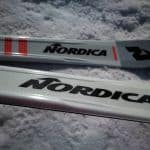 Dettaglio della serigrafia dello sci Nordica Transfire RTX