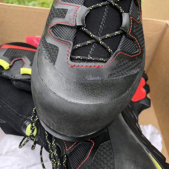 Montura Supervertigo Gtx, allacciatura avanzata sulla punta
