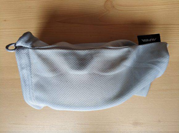 Maschera nella sua fodera originale