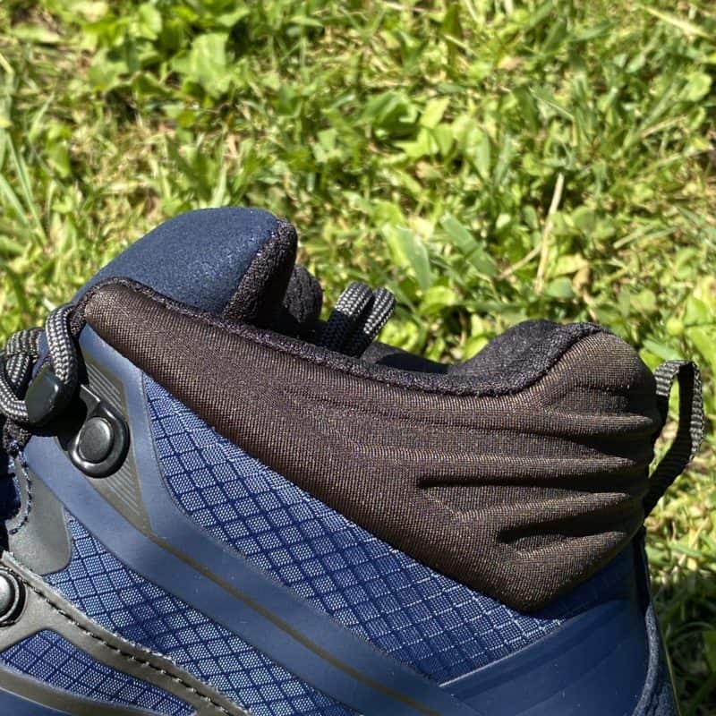 Topo Athletic Trailventure, il collare in schiuma sagomata