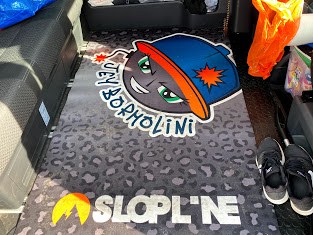 Il logo di Jey Bormolini, disegnato da lei stessa