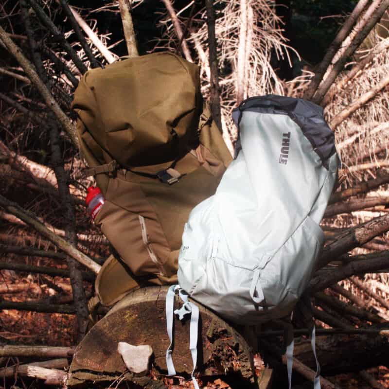 Zaino Thule Stir 20 litri, colore Alaska (a destra)