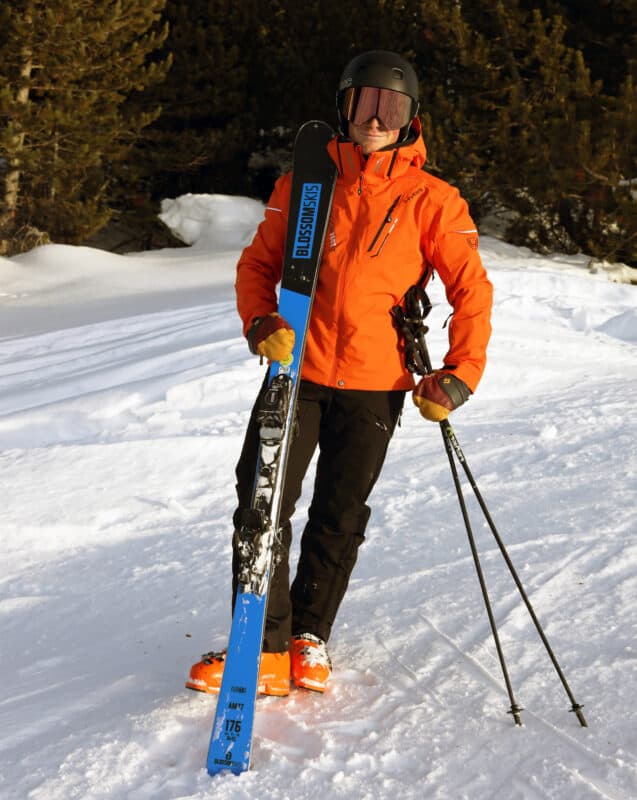 Blossom Turbo AM77 fotografato sulle piste di Bormio 2000