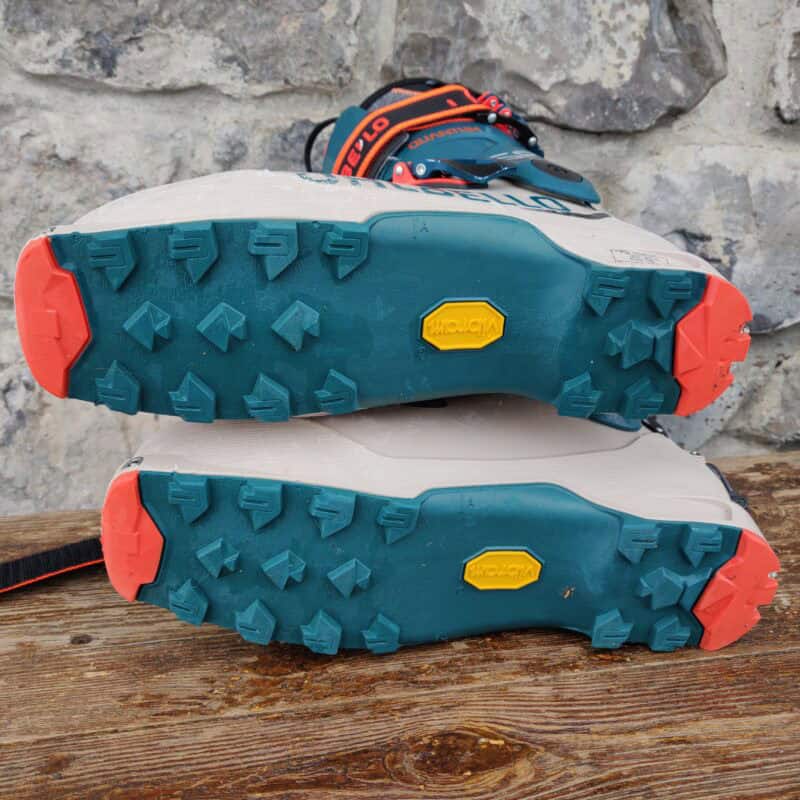 Suola Vibram per massimo grip su roccia.