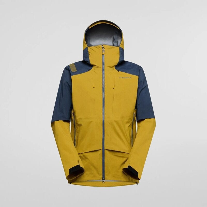 Giacca outdoor trekking con cappuccio, tessuto resistente all'acqua e traspirante, ideale per escursioni in montagna.